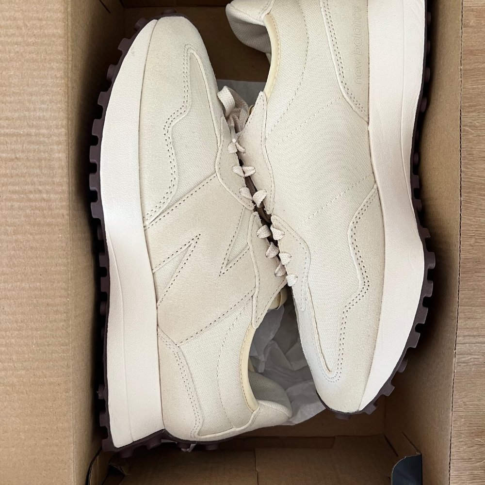 New Balance 327 Angora / Sea Salt Women's Size 8